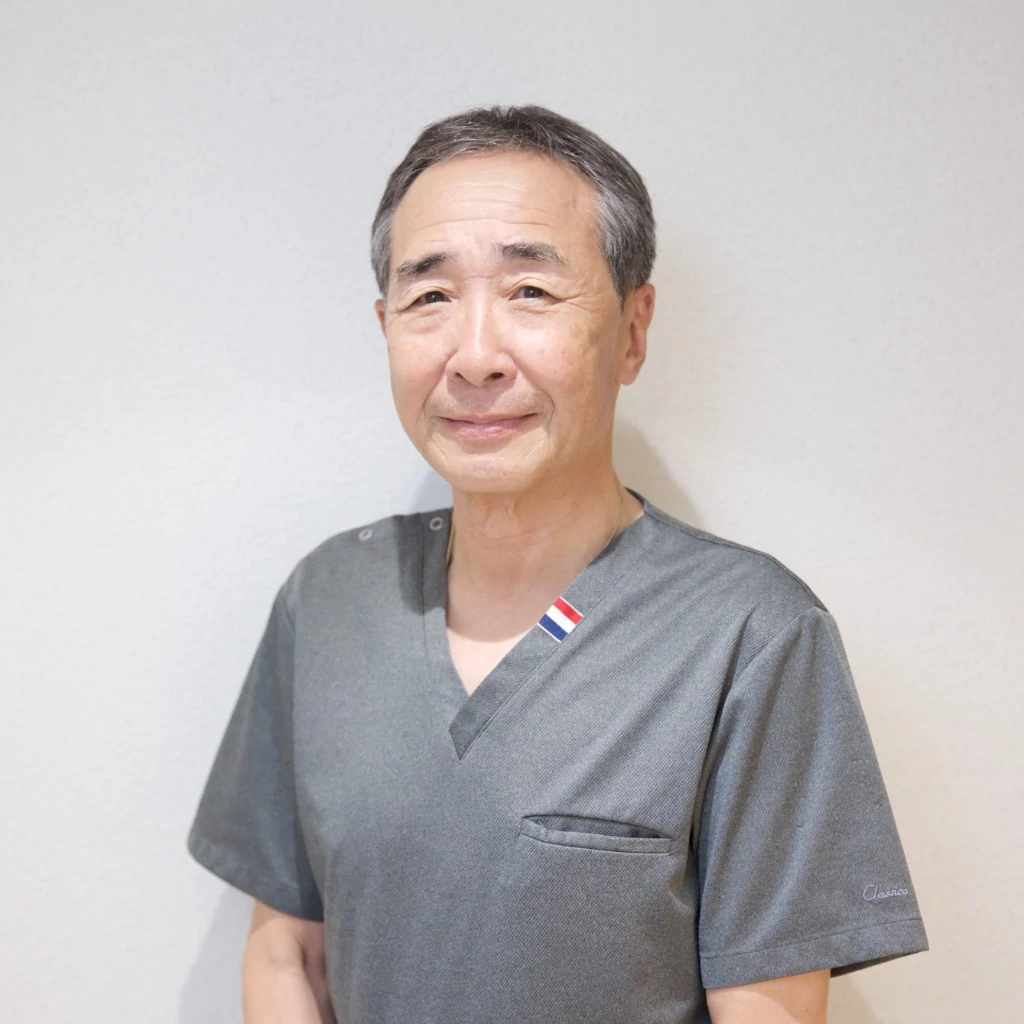 理事長　歯学博士 中川 守正